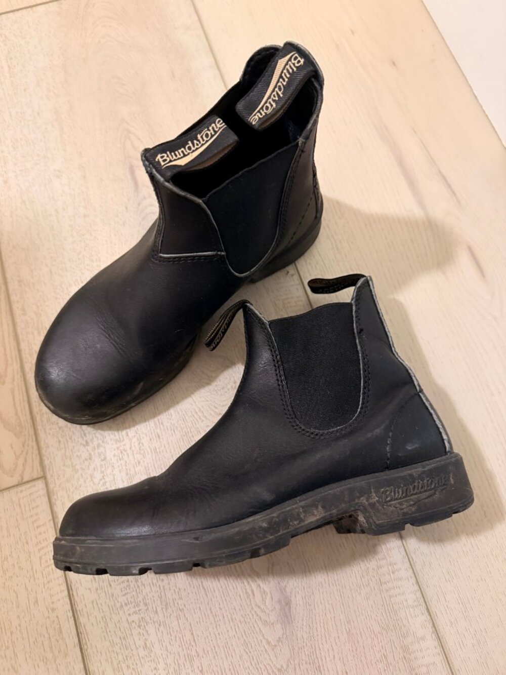 Blundstone Black Leather Chelsea Boots | AU 4.5 (US 7.5-8) | Lightly Worn